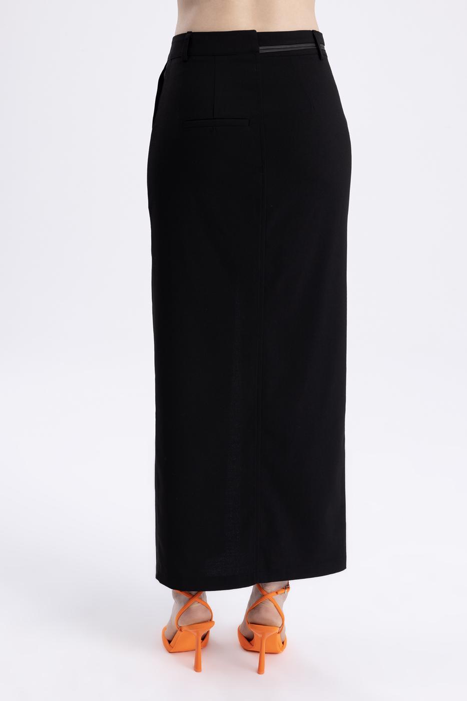Bayan Siyah Asimetrik  Kemer Detaylı Dar Maksi Etek