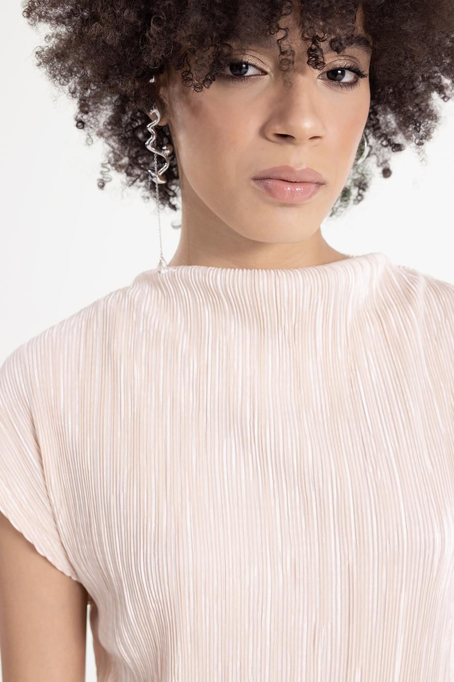 Bayan Ekru Kısa Kollu Piliseli  Bluz