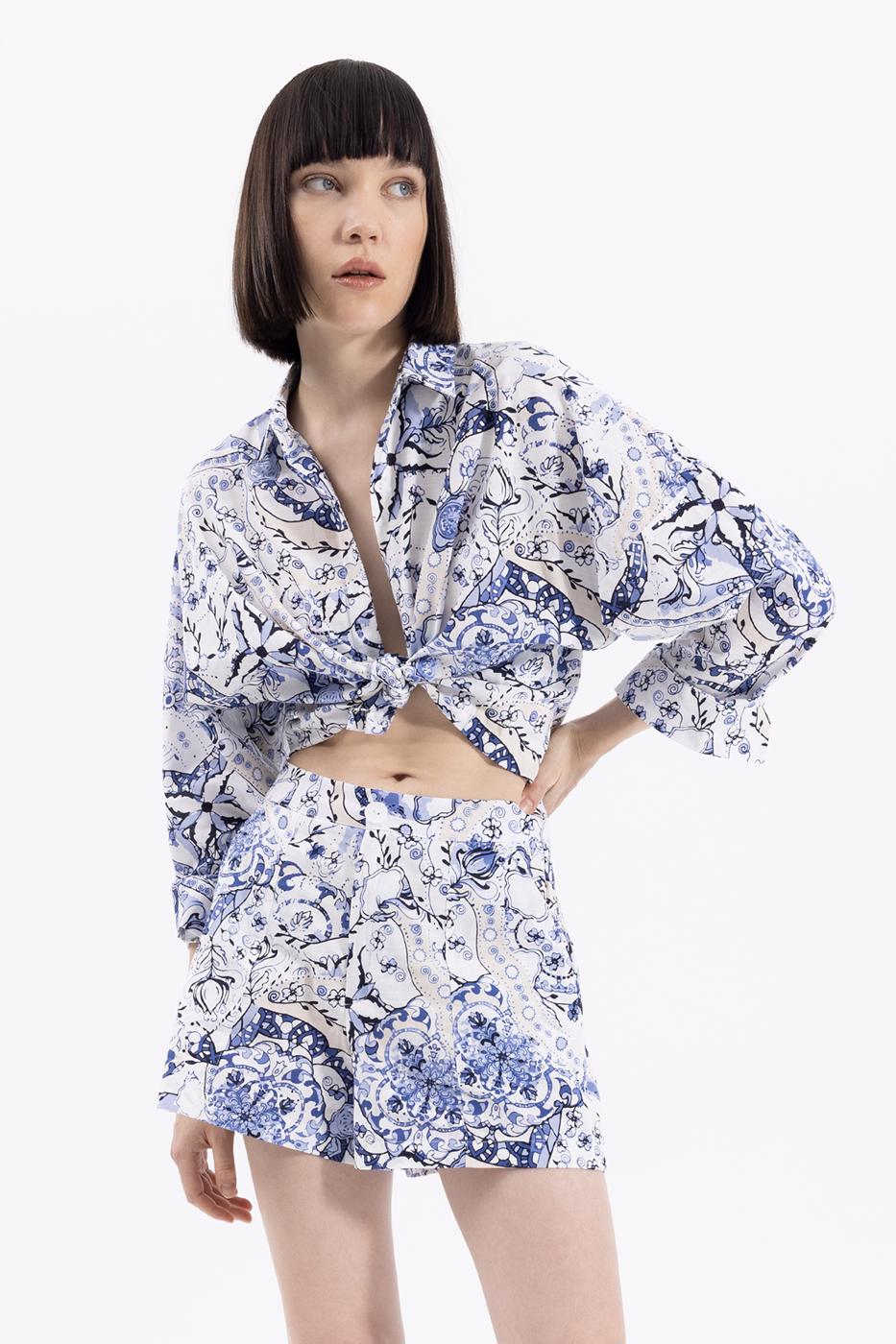 Bayan Mavi Desenli Mini Şort