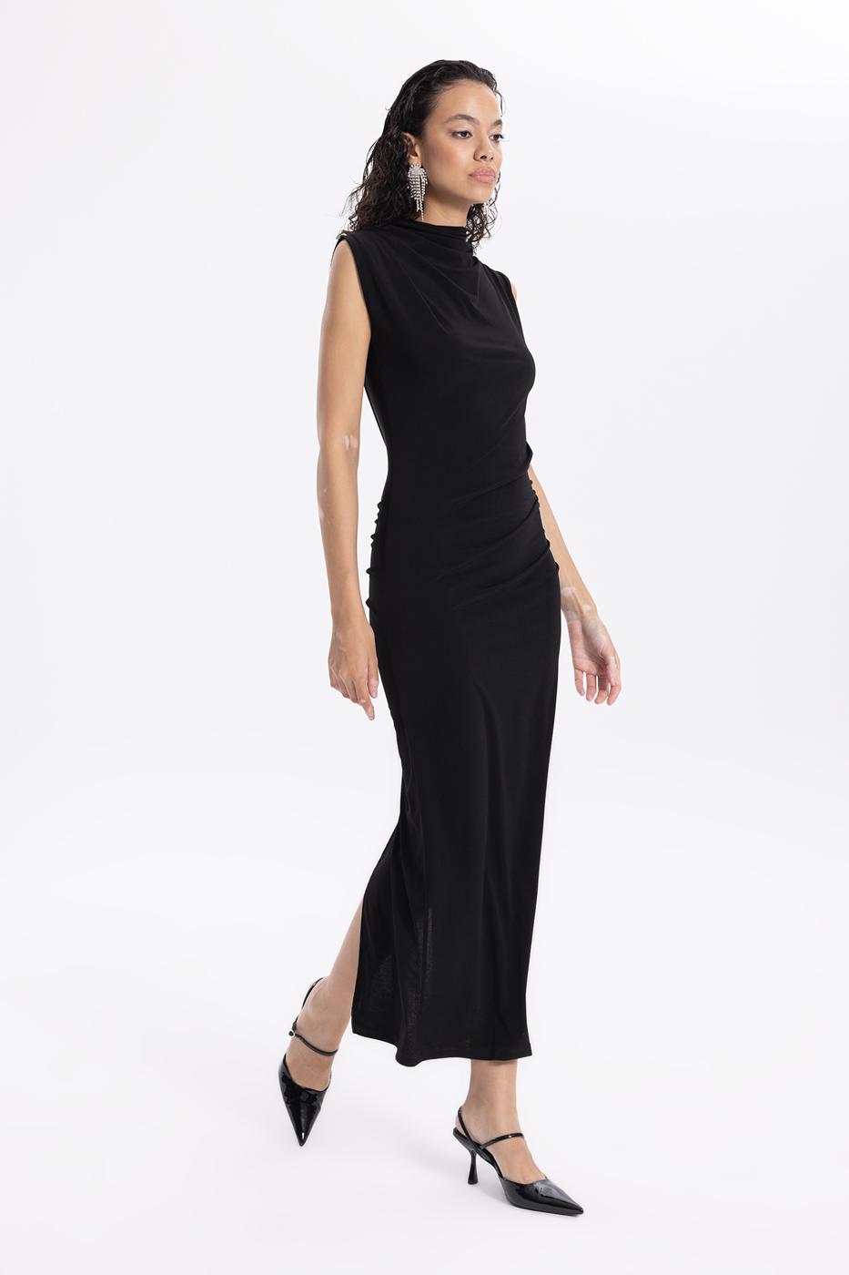 Bayan Siyah Sırt Dekolteli Midi Kalem Elbise