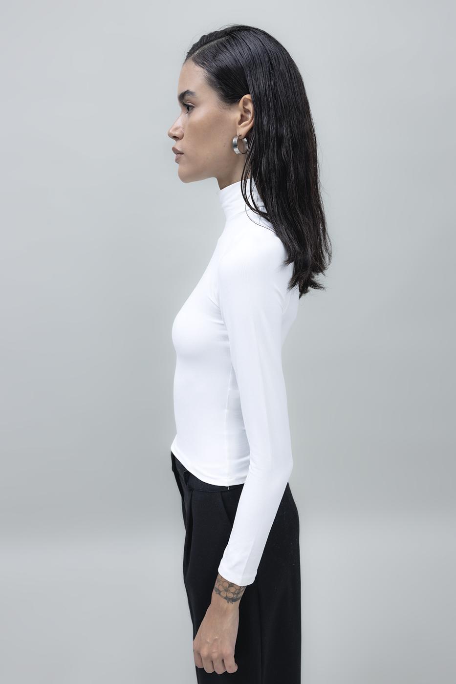 Bayan Ekru Dik Yakalı Top