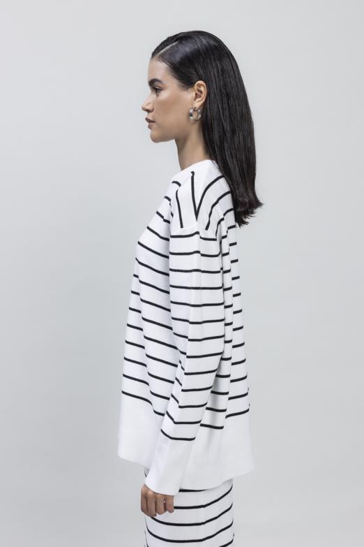 Bayan Beyaz Çizgili Rahat Kalıp Triko Kazak - BSL