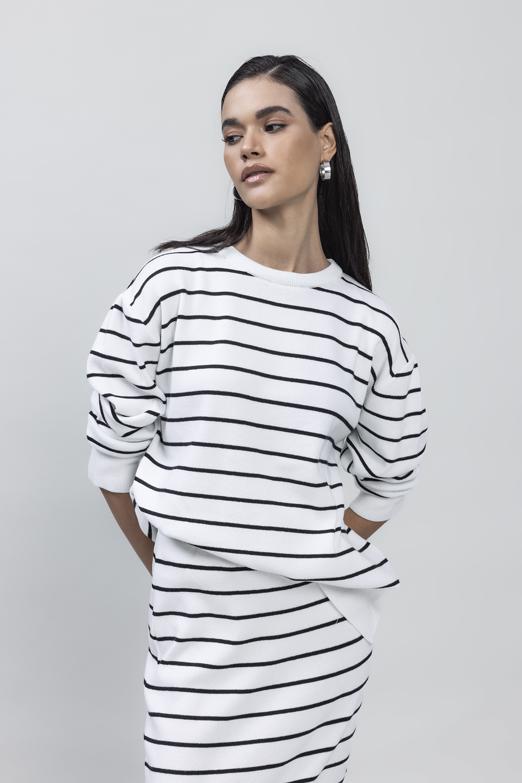 Bayan Beyaz Çizgili Rahat Kalıp Triko Kazak - BSL