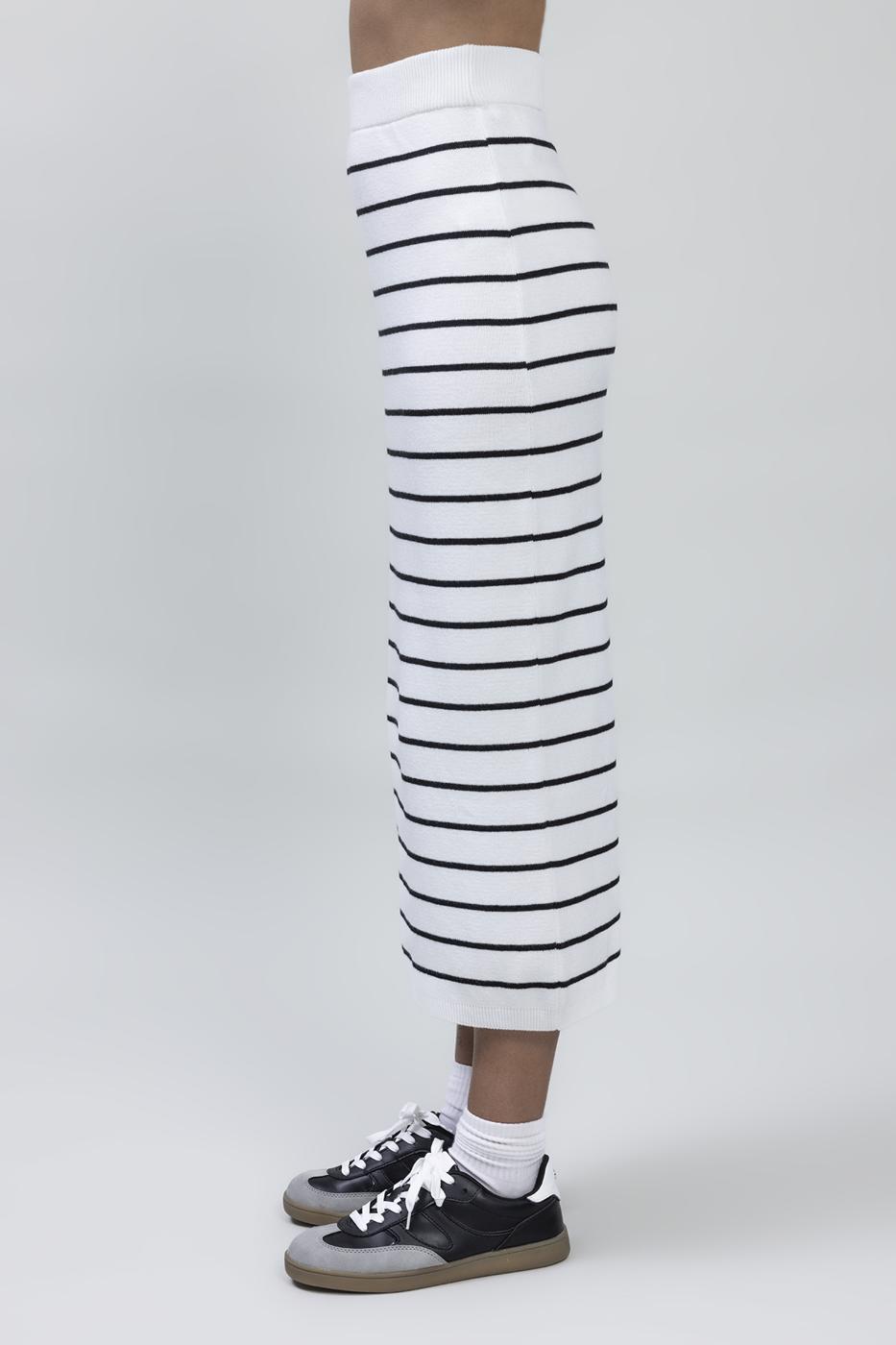 Bayan Beyaz Çizgili Triko Midi Kalem Etek