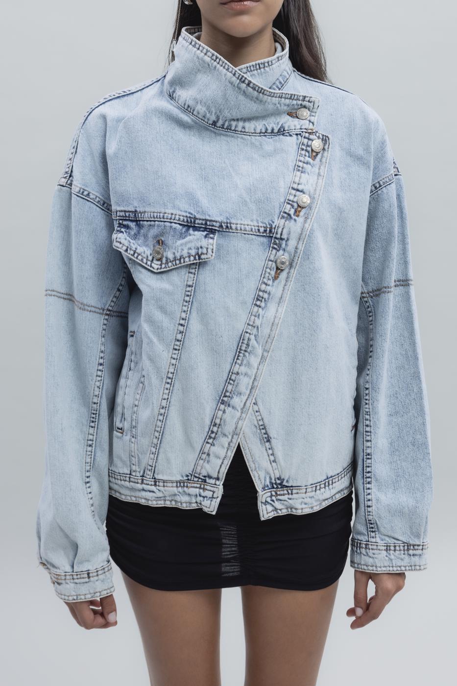 Bayan Mavi Asimetrik Kaplama Detaylı Denim Mont