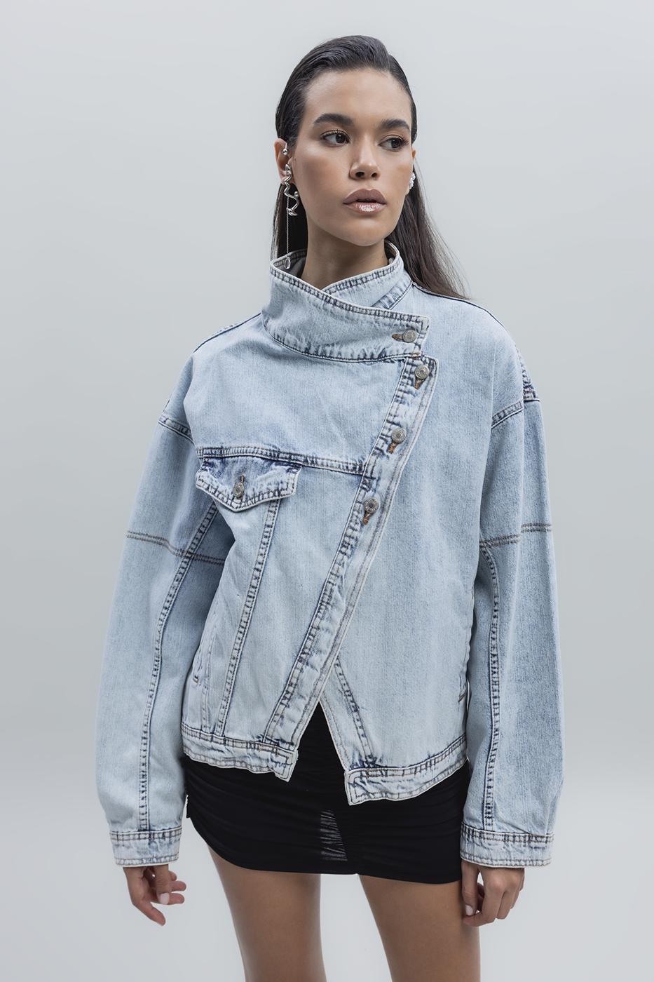 Bayan Mavi Asimetrik Kaplama Detaylı Denim Mont