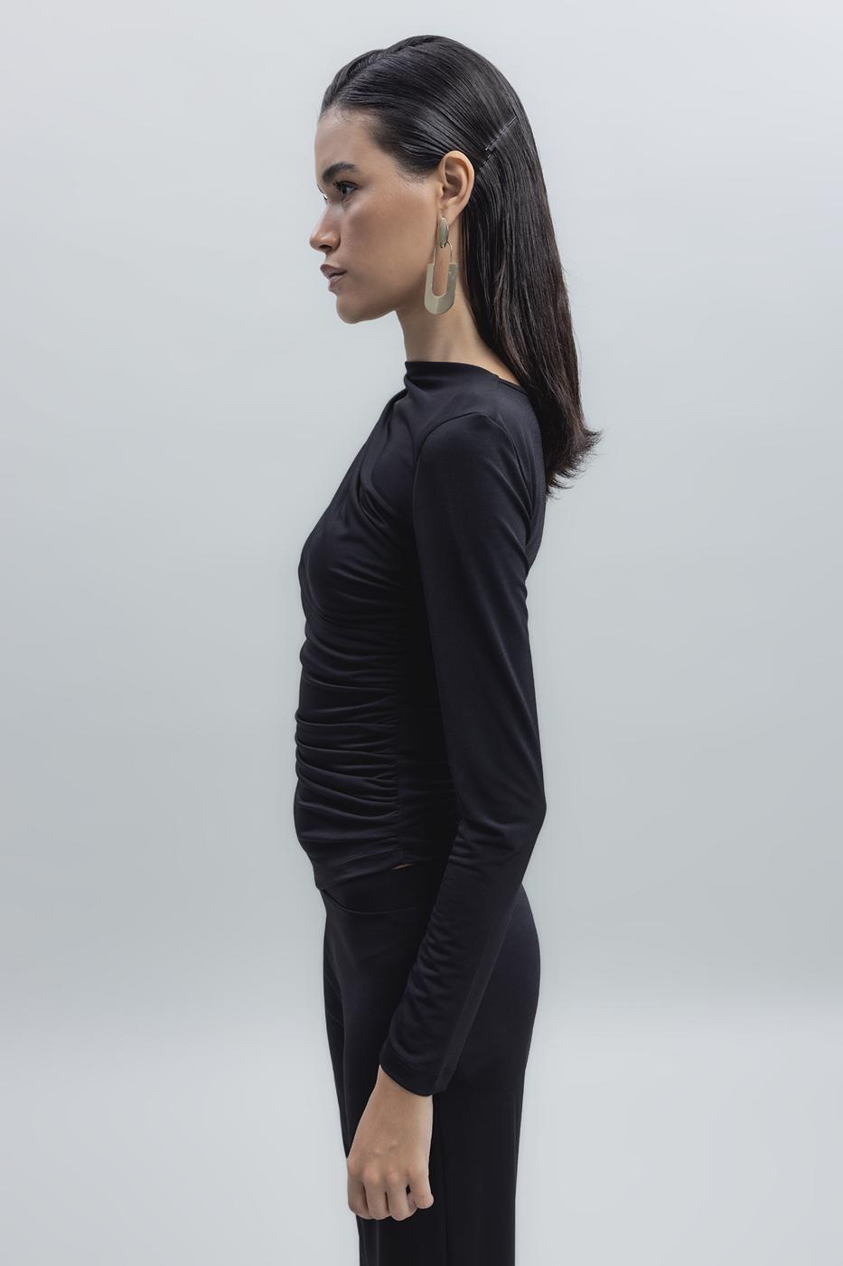 Bayan Siyah Drapeli Top