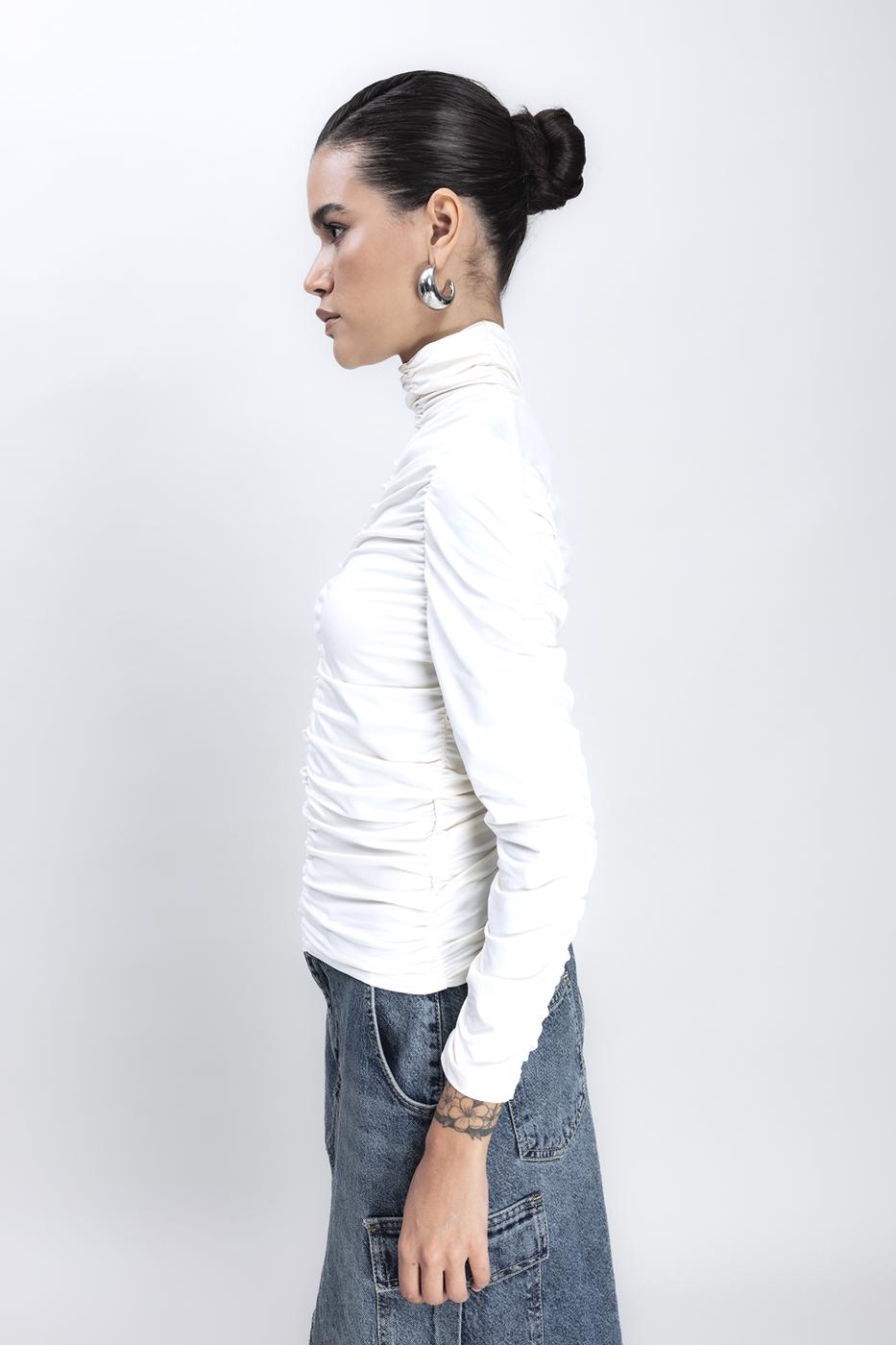 Bayan Krem Dik Yakalı Drapeli Top