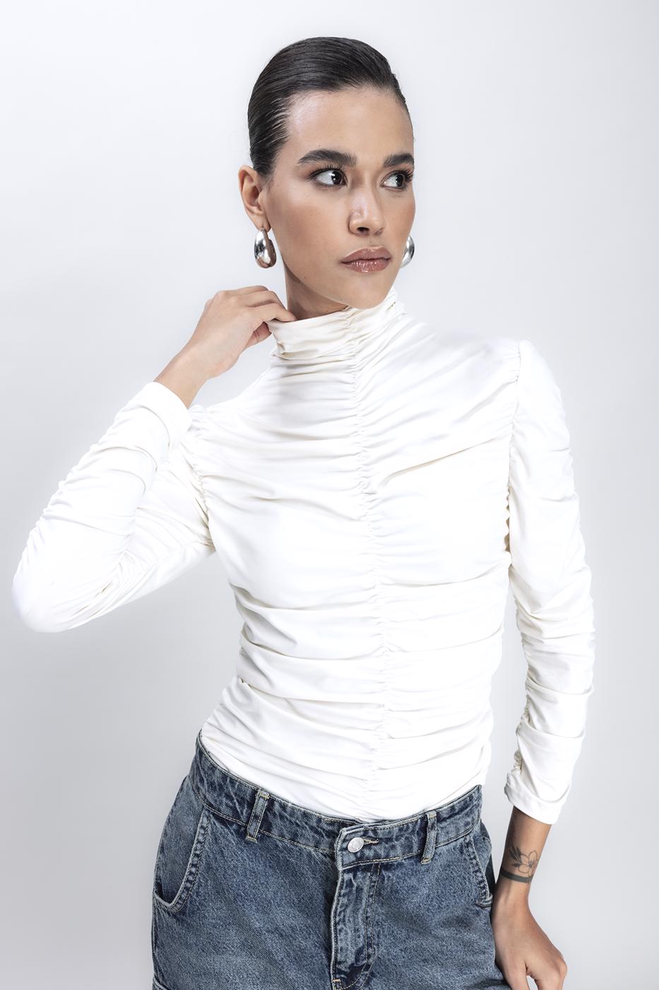 Bayan Krem Dik Yakalı Drapeli Top