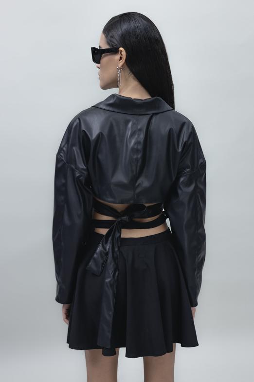 Bayan Siyah Deri Görünümlü Crop Mont - BSL