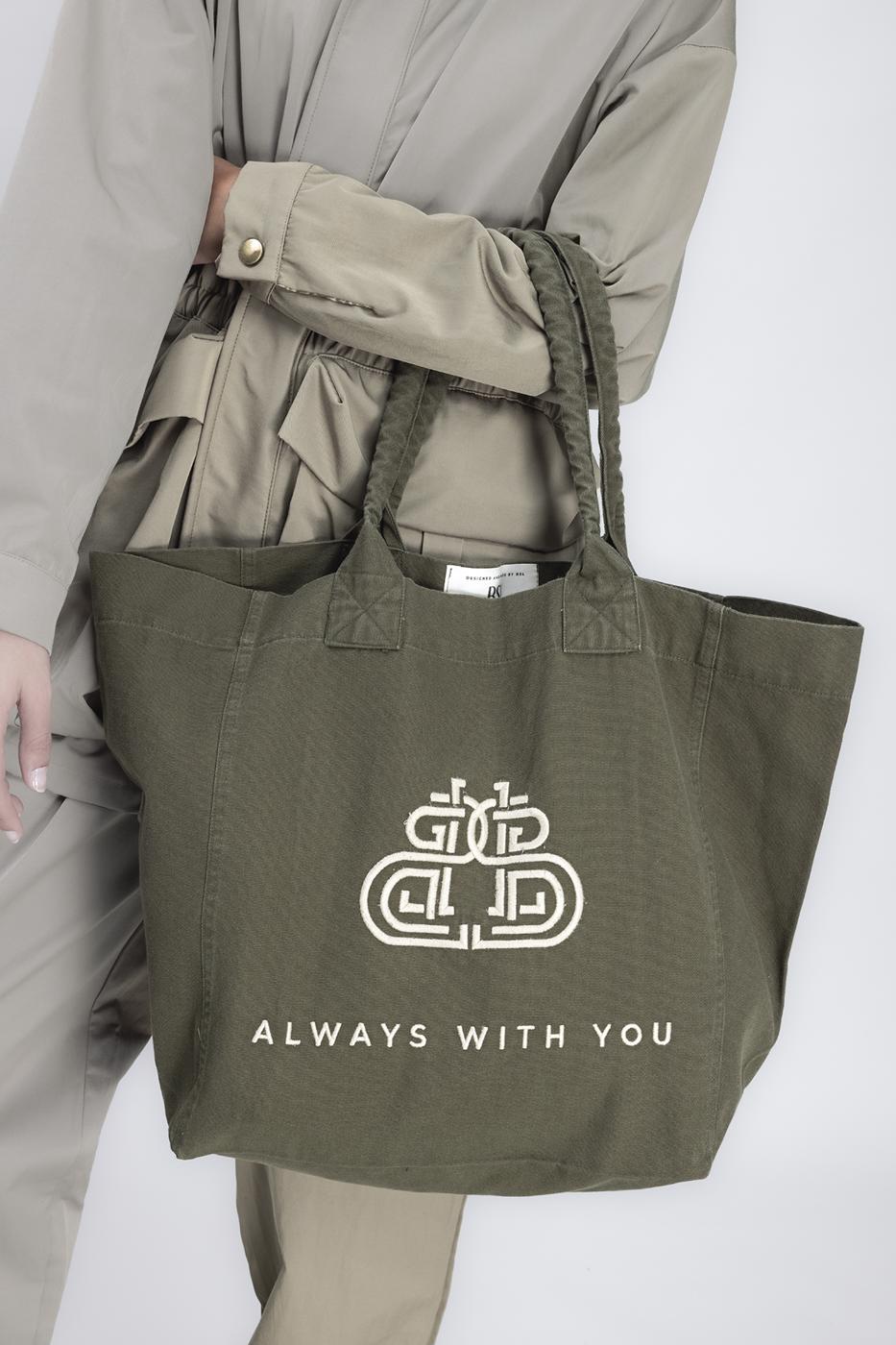 Bayan Haki Nakışlı Bez Çanta