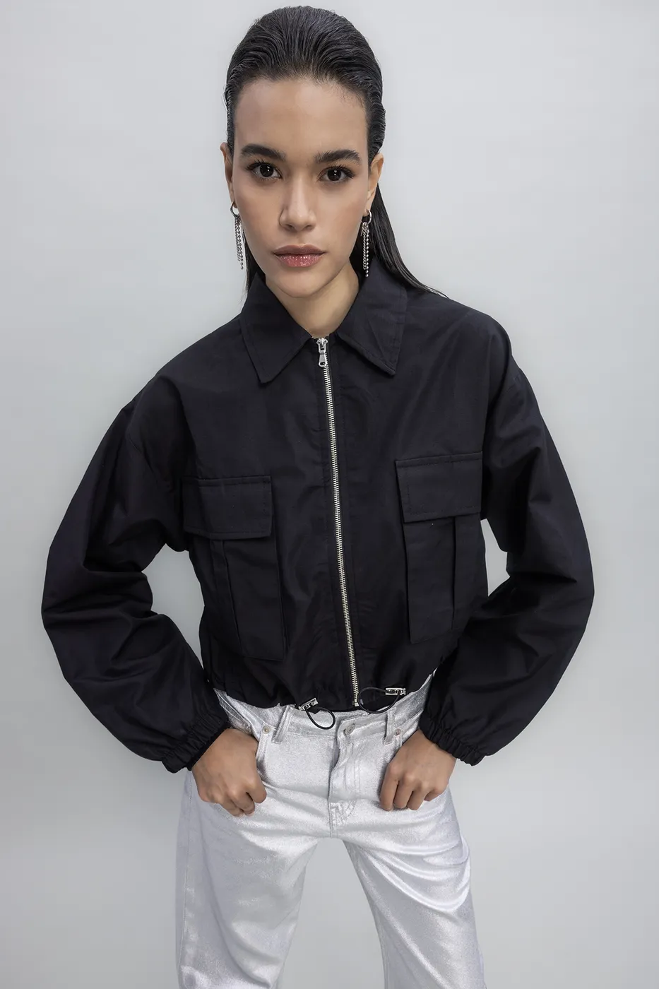 Bayan Siyah Kargo Cepli Mont