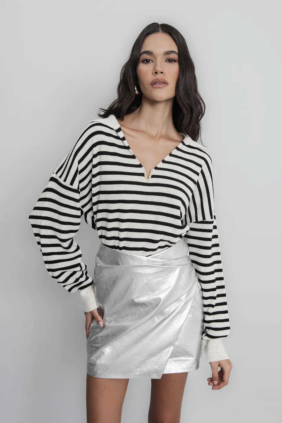 Bayan Ekru Çizgili Yakalı Triko Kazak