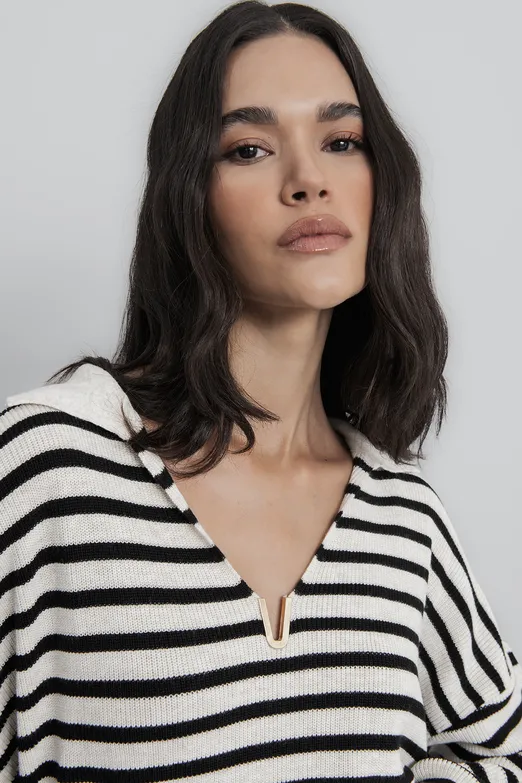 Bayan Ekru Çizgili Yakalı Triko Kazak - BSL
