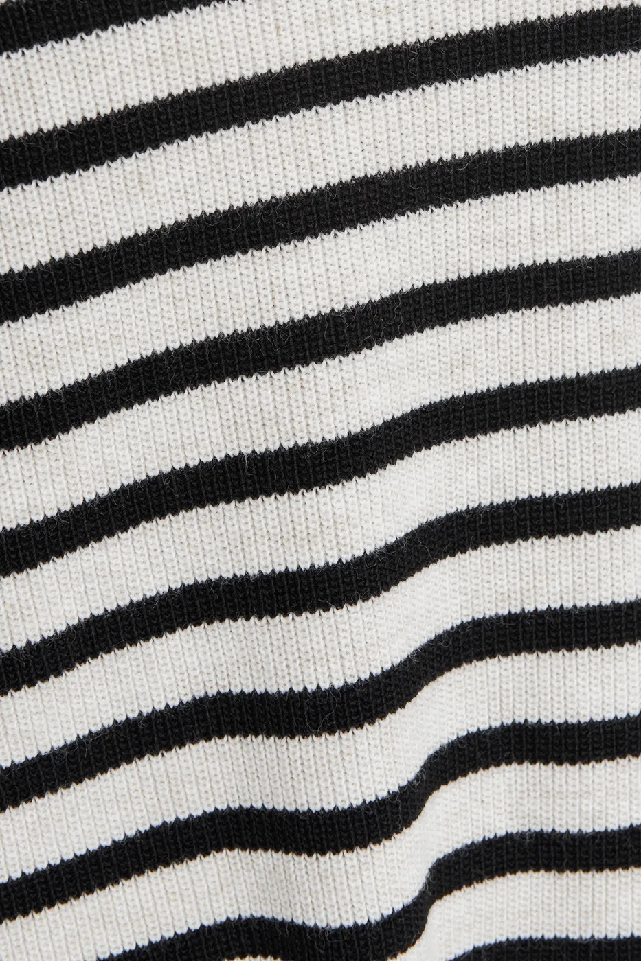 Bayan Ekru Çizgili Yakalı Triko Kazak