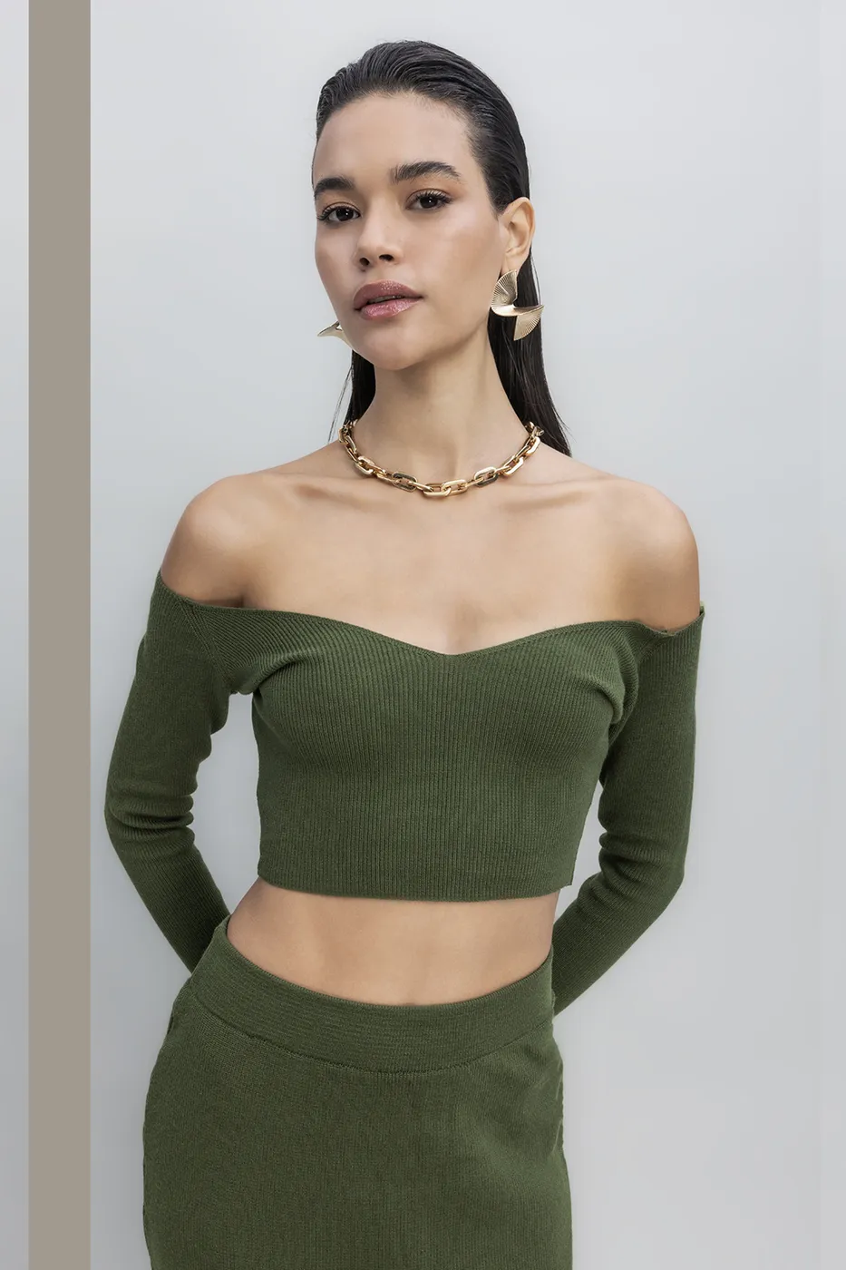 Bayan Haki Triko Carmen Yaka Crop Top