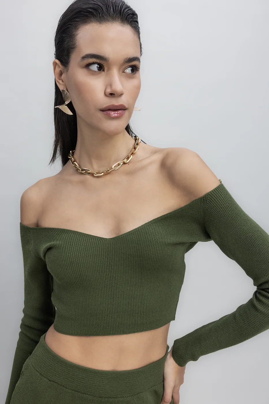 Bayan Haki Triko Carmen Yaka Crop Top