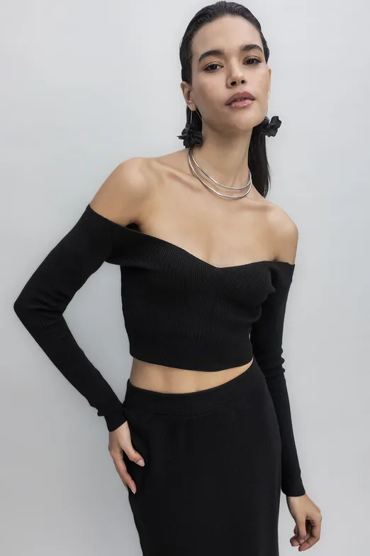 Bayan Siyah Triko Carmen Yaka Crop Top - BSL