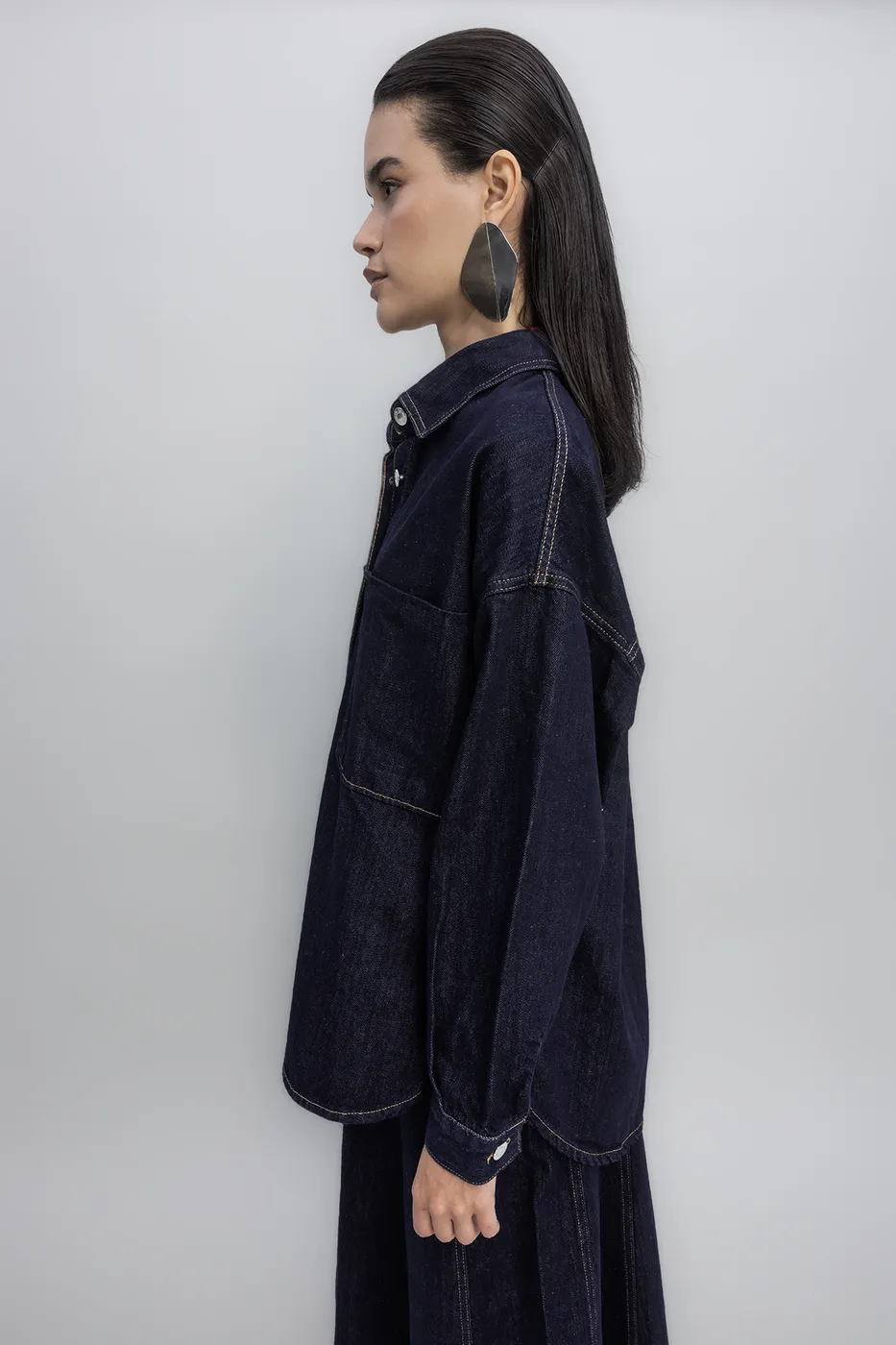 Bayan Lacivert Yama Cepli Denim Gömlek