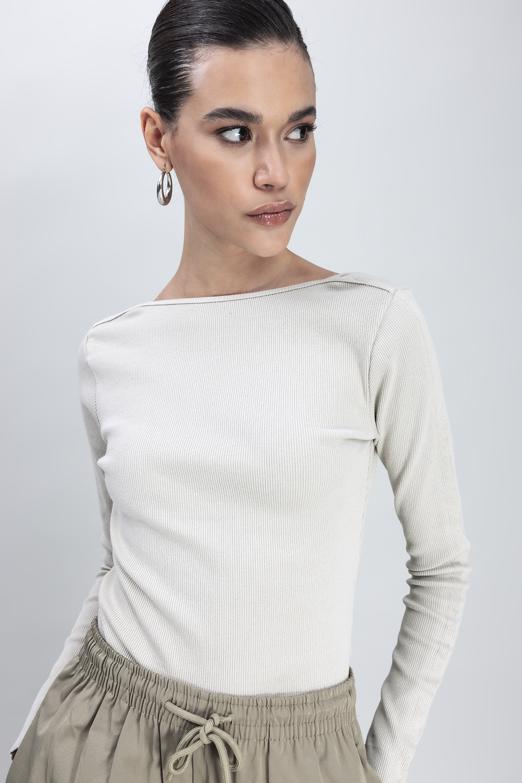 Bayan Bej Sırt Dekolteli Top - BSL