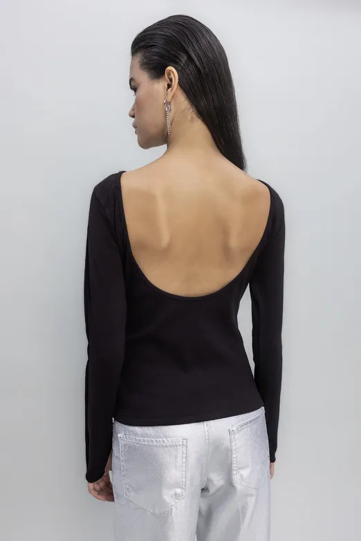 Bayan Siyah Sırt Dekolteli Top - BSL