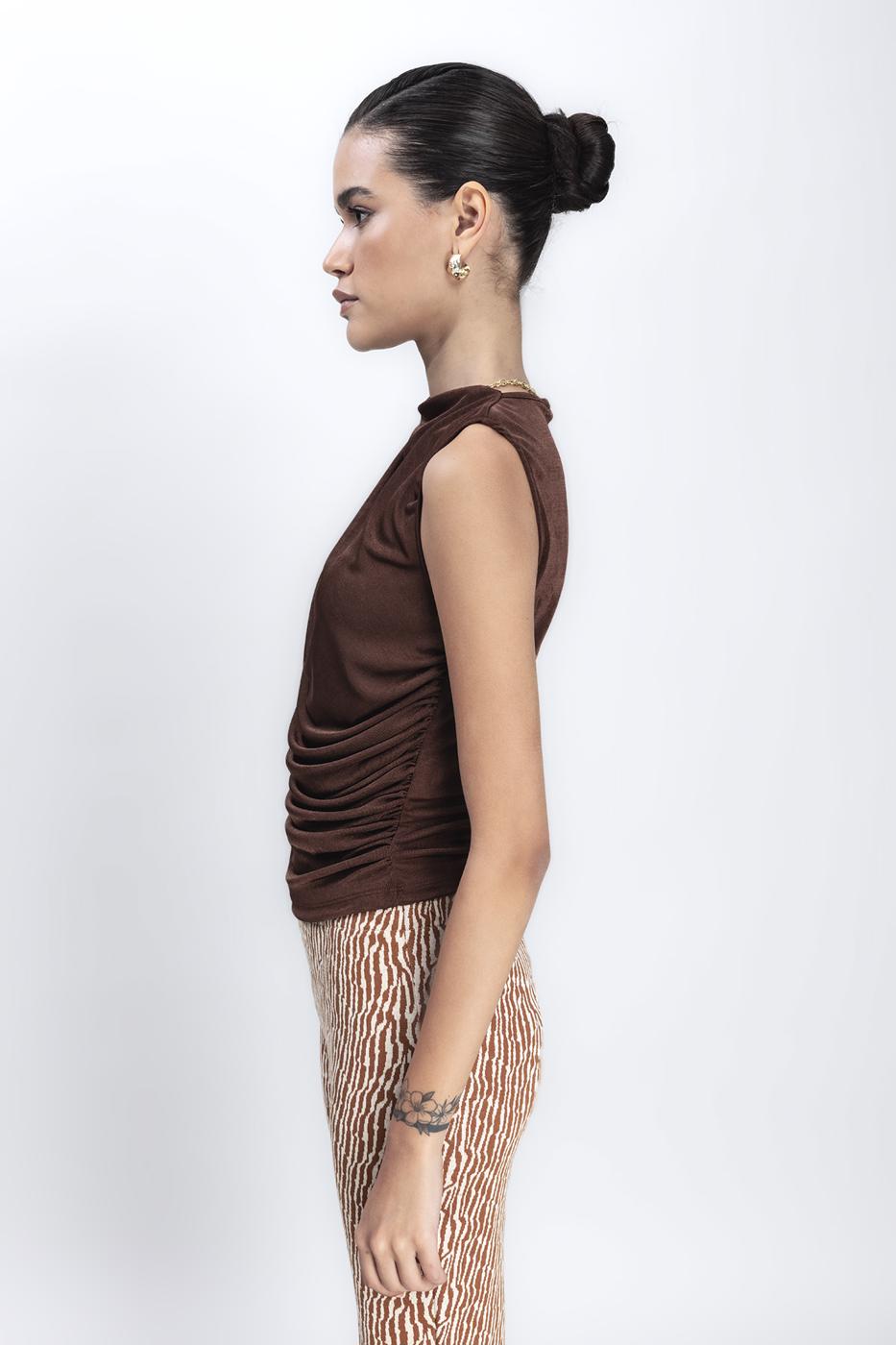 Bayan Kahverengi Drapeli Kolsuz Bluz