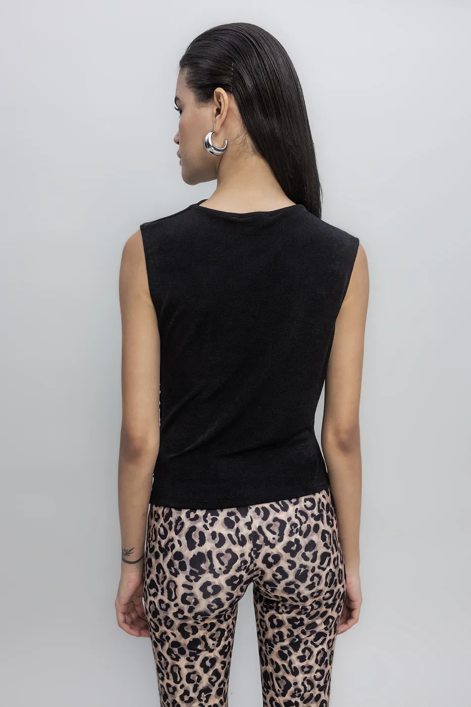 Bayan Siyah Drapeli Kolsuz Bluz