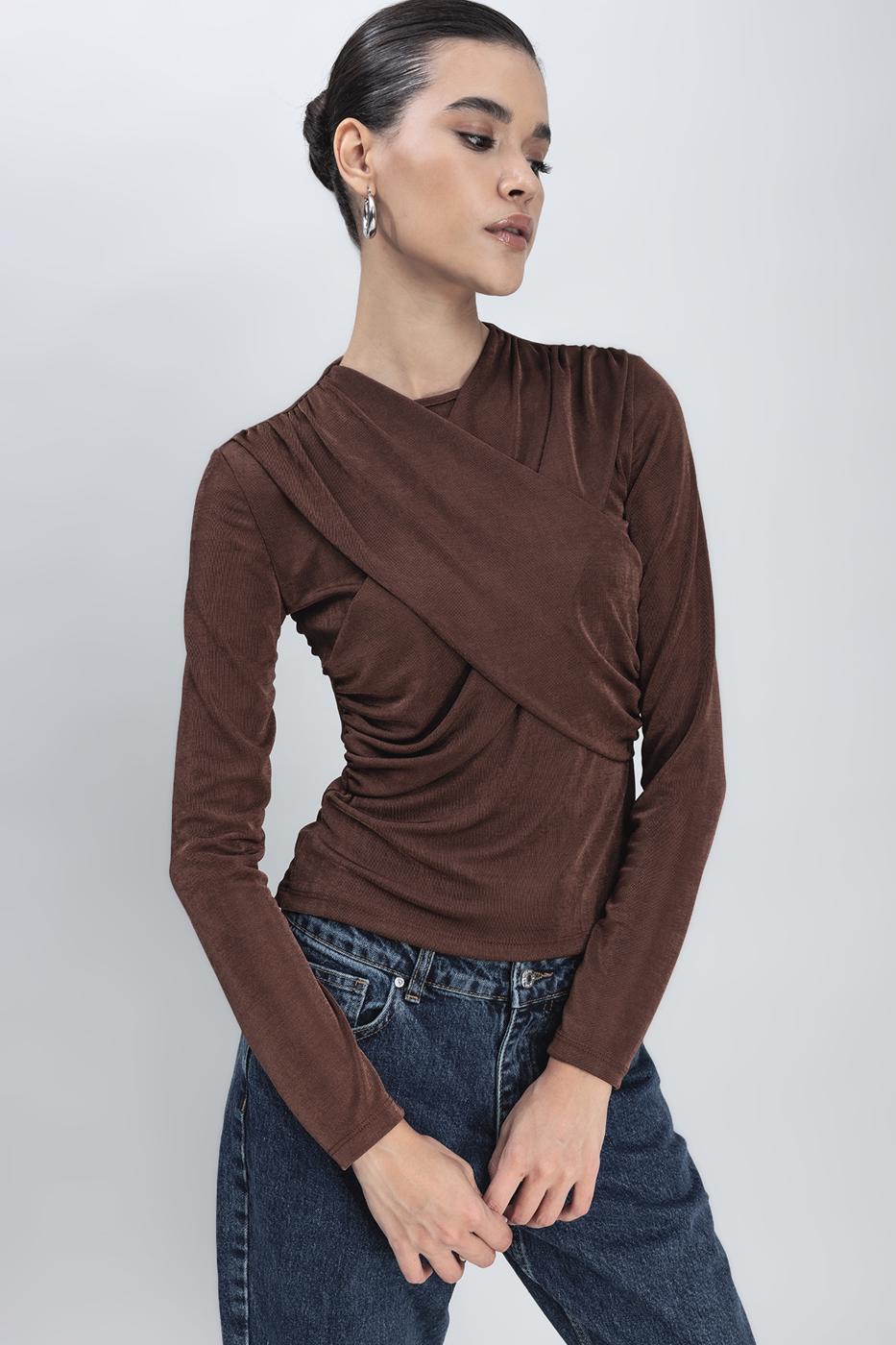 Bayan Kahverengi Çapraz Yaka Detaylı Top