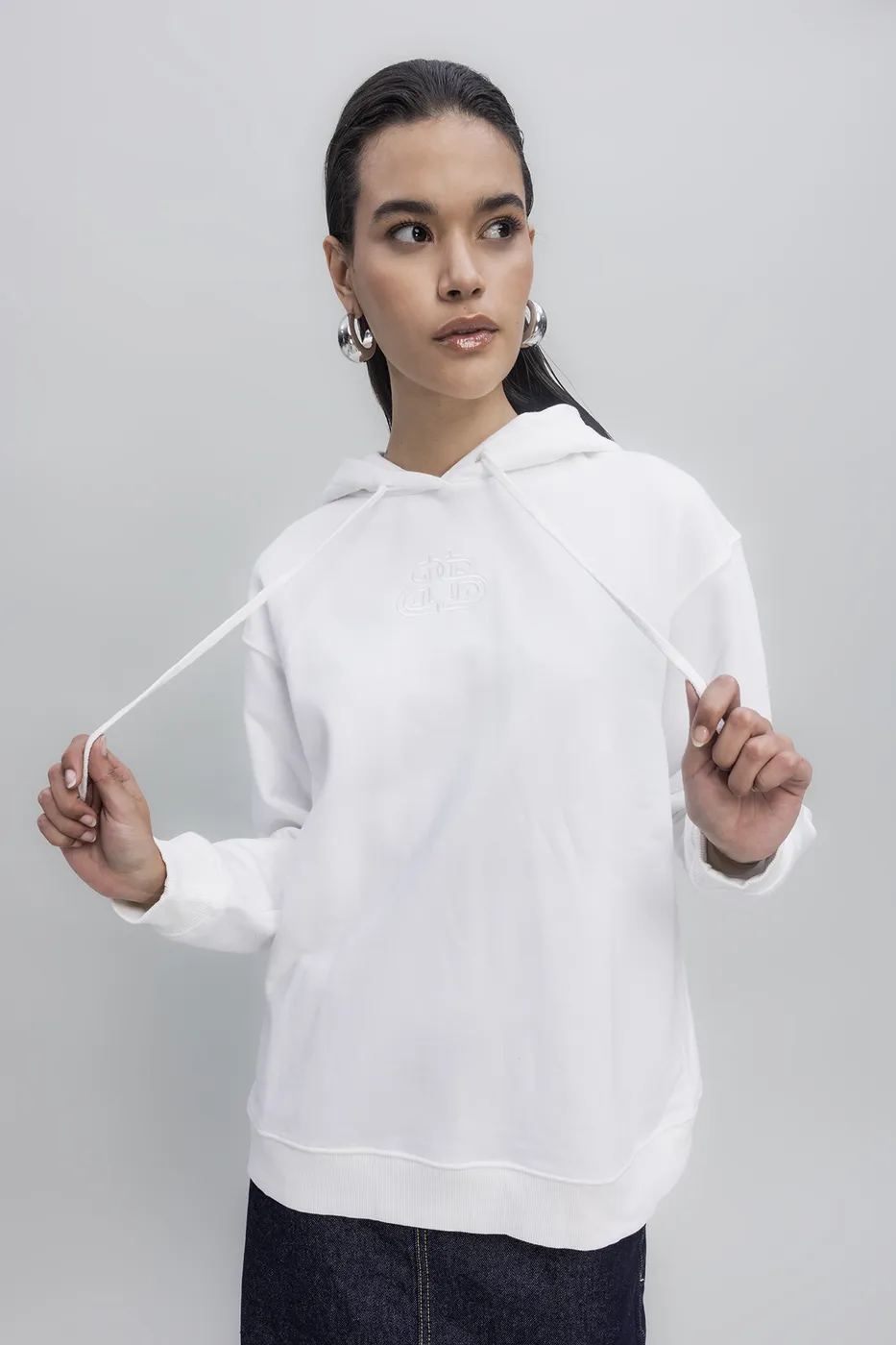 Bayan Ekru Kapüşonlu Nakışlı Sweatshirt