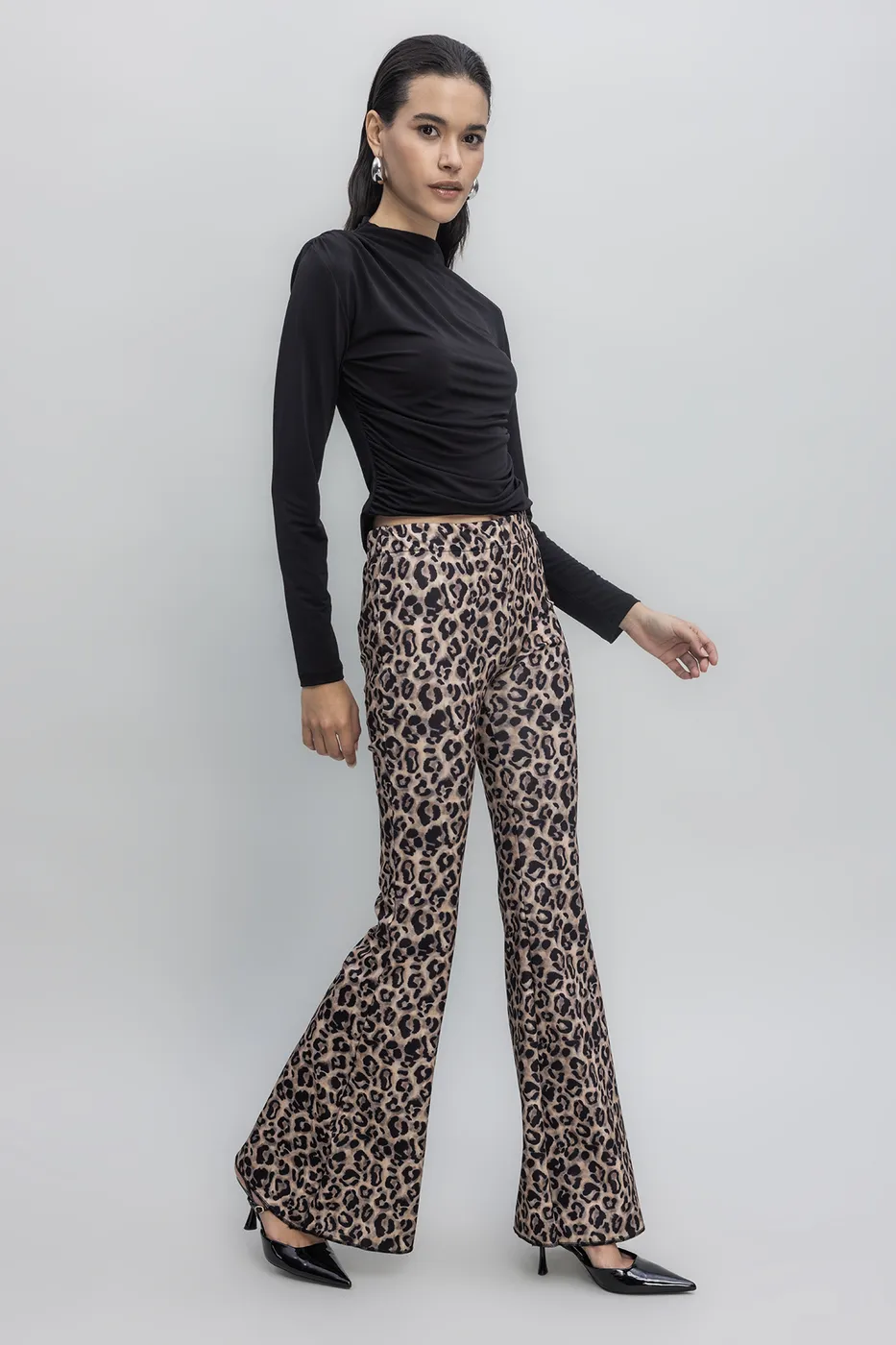 Bayan Bej İspanyol Paça Leopar Pantolon