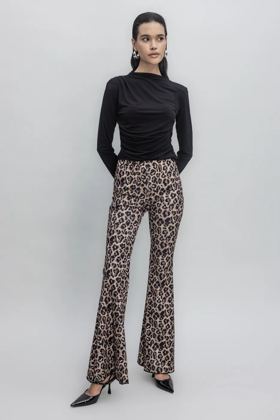 Bayan Bej İspanyol Paça Leopar Pantolon
