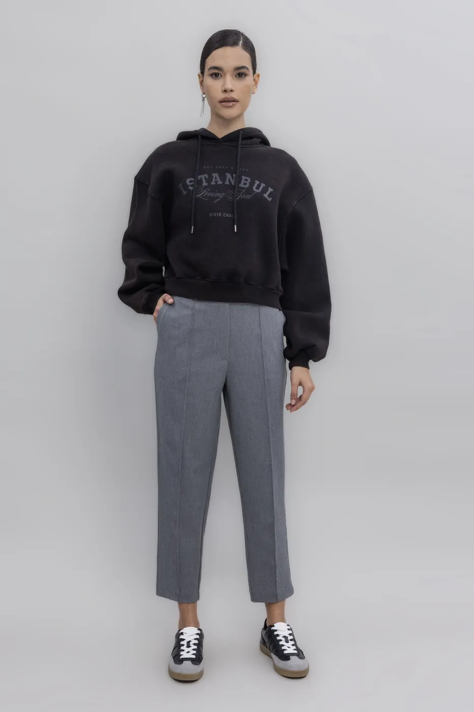 Bayan Gri Dar Paça Klasik Pantolon