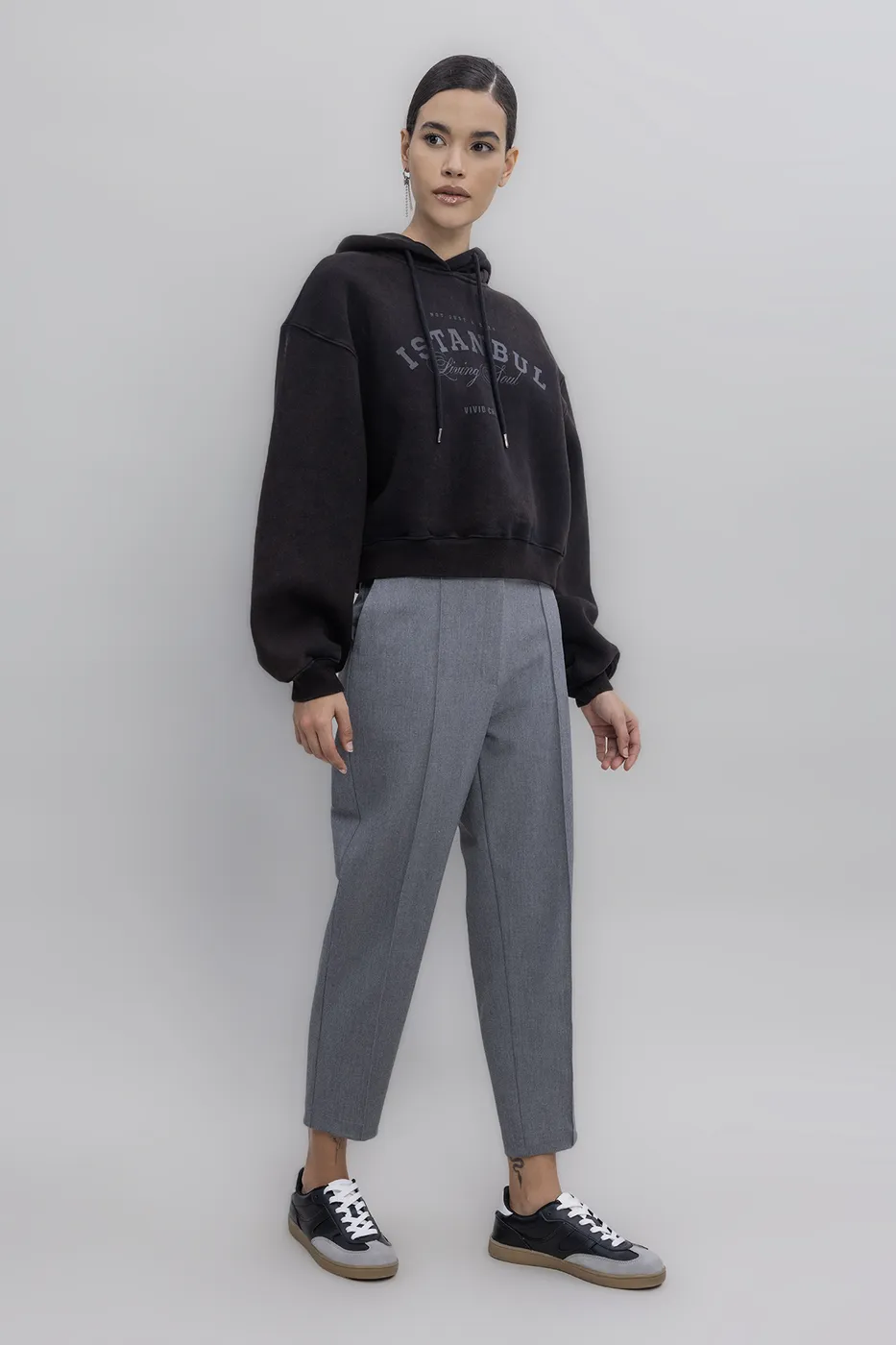 Bayan Gri Dar Paça Klasik Pantolon