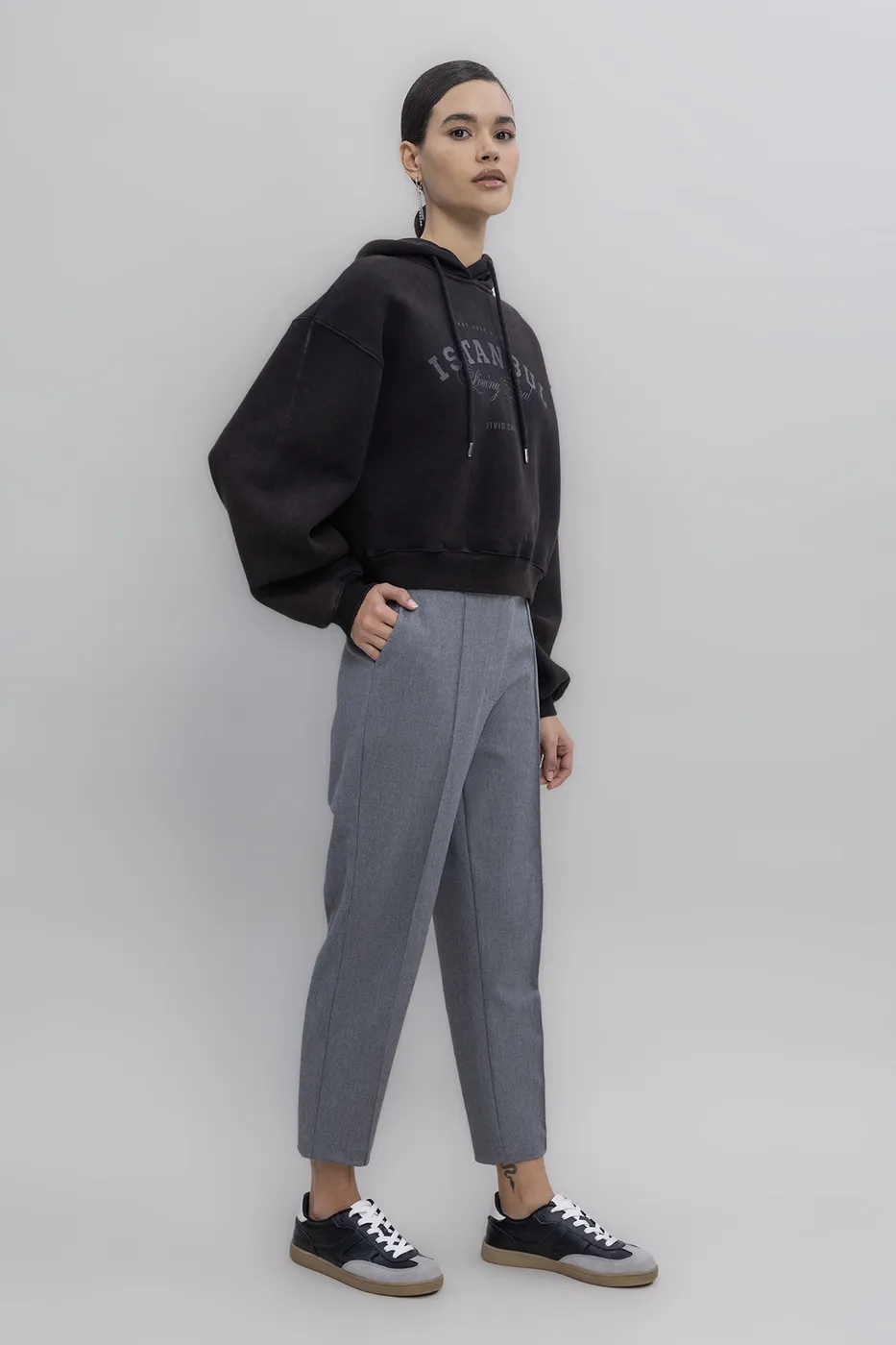 Bayan Gri Dar Paça Klasik Pantolon