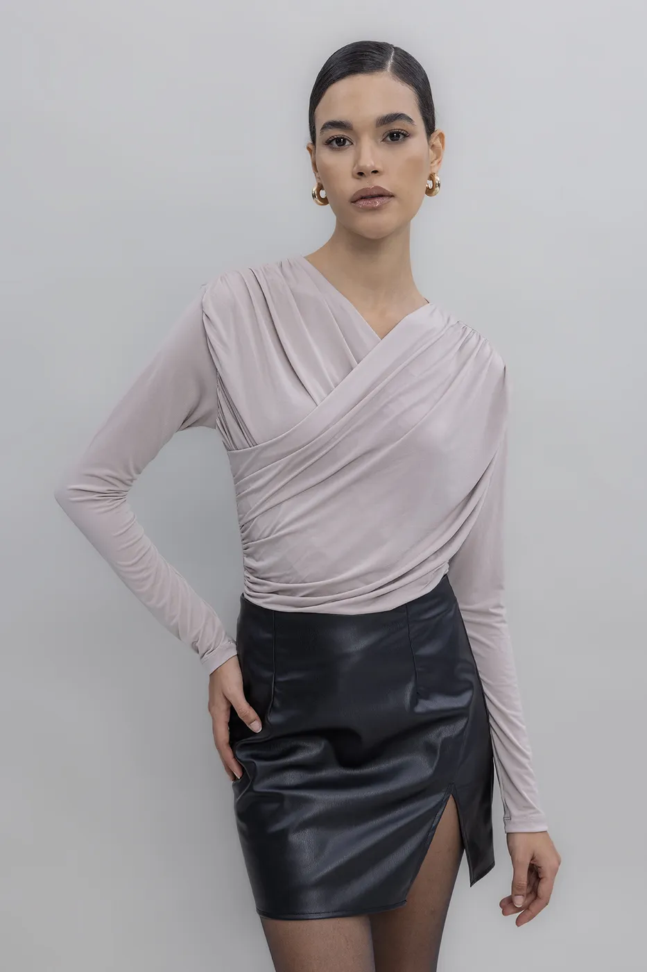 Bayan Bej Çapraz Yakalı Drapeli Bodysuit