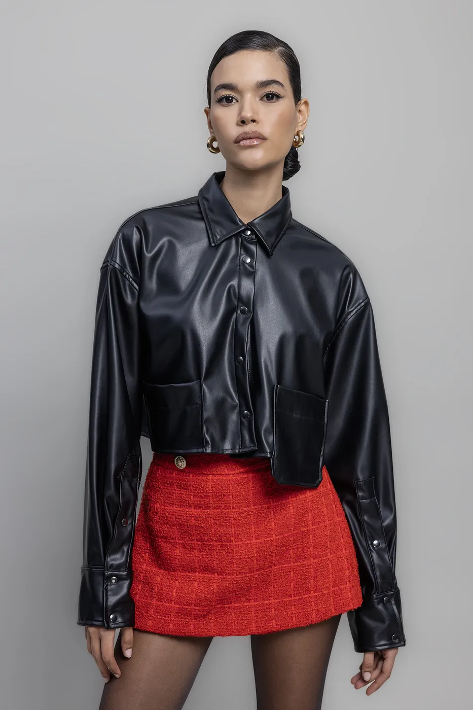 Bayan Siyah Crop Suni Deri Gömlek