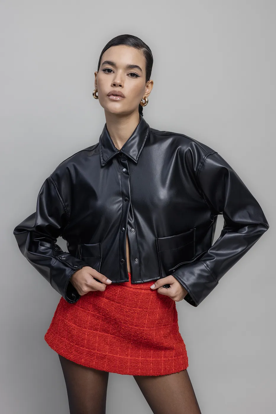 Bayan Siyah Crop Suni Deri Gömlek