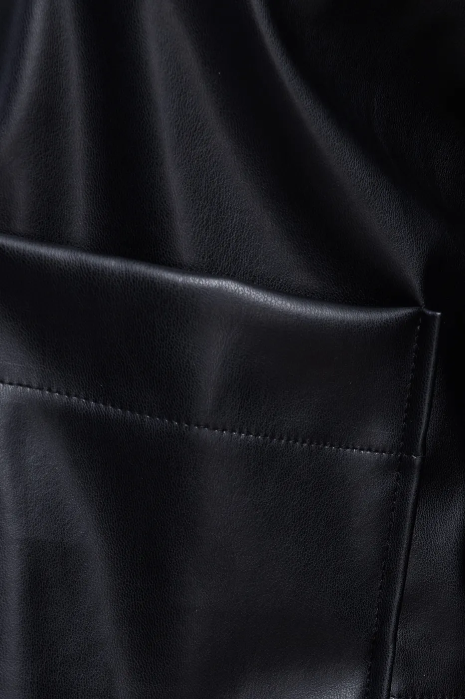 Bayan Siyah Crop Suni Deri Gömlek