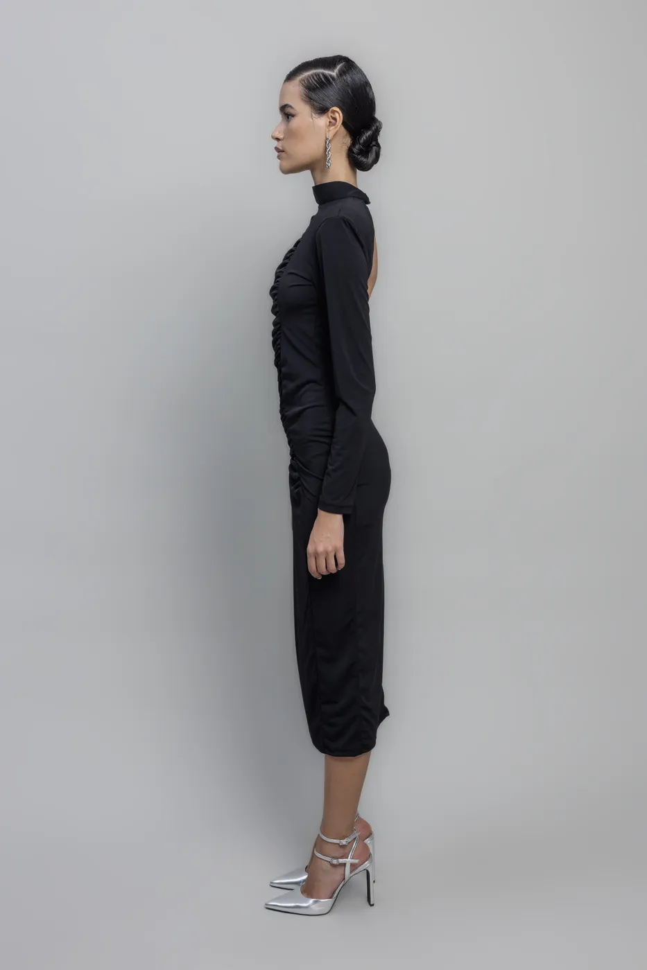 Bayan Siyah Sırt Dekolteli Midi Elbise