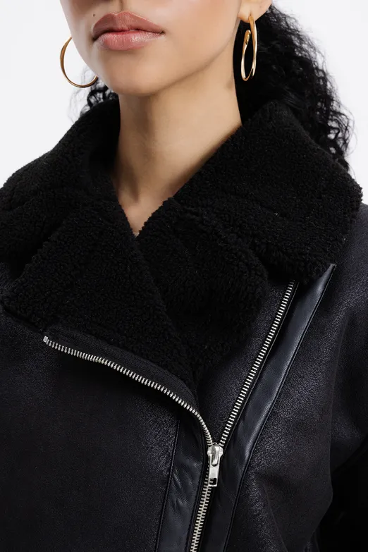 Bayan Siyah İçi Kürklü Mont - BSL