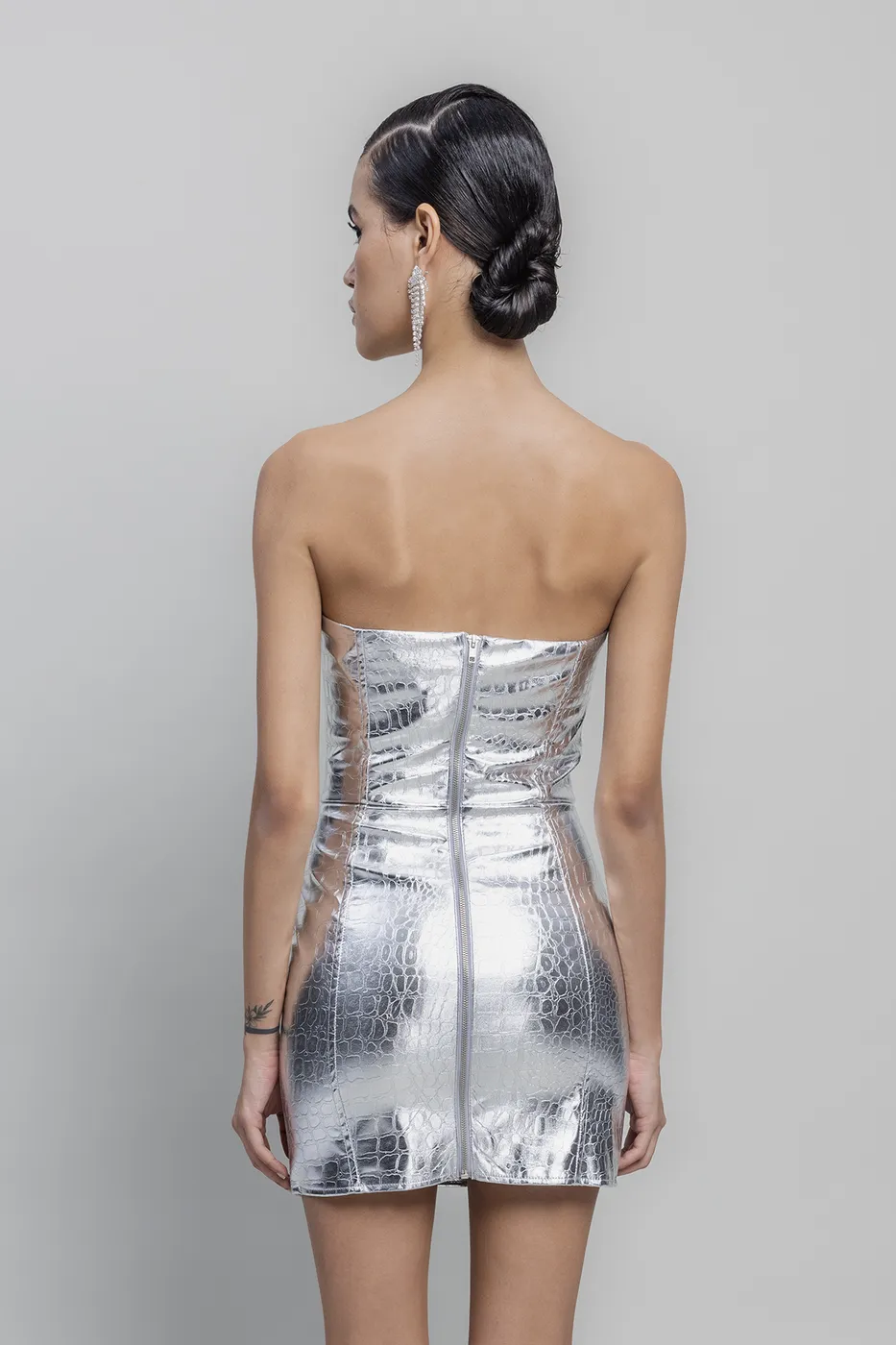 Bayan Gümüş Varaklı Straplez Mini Elbise