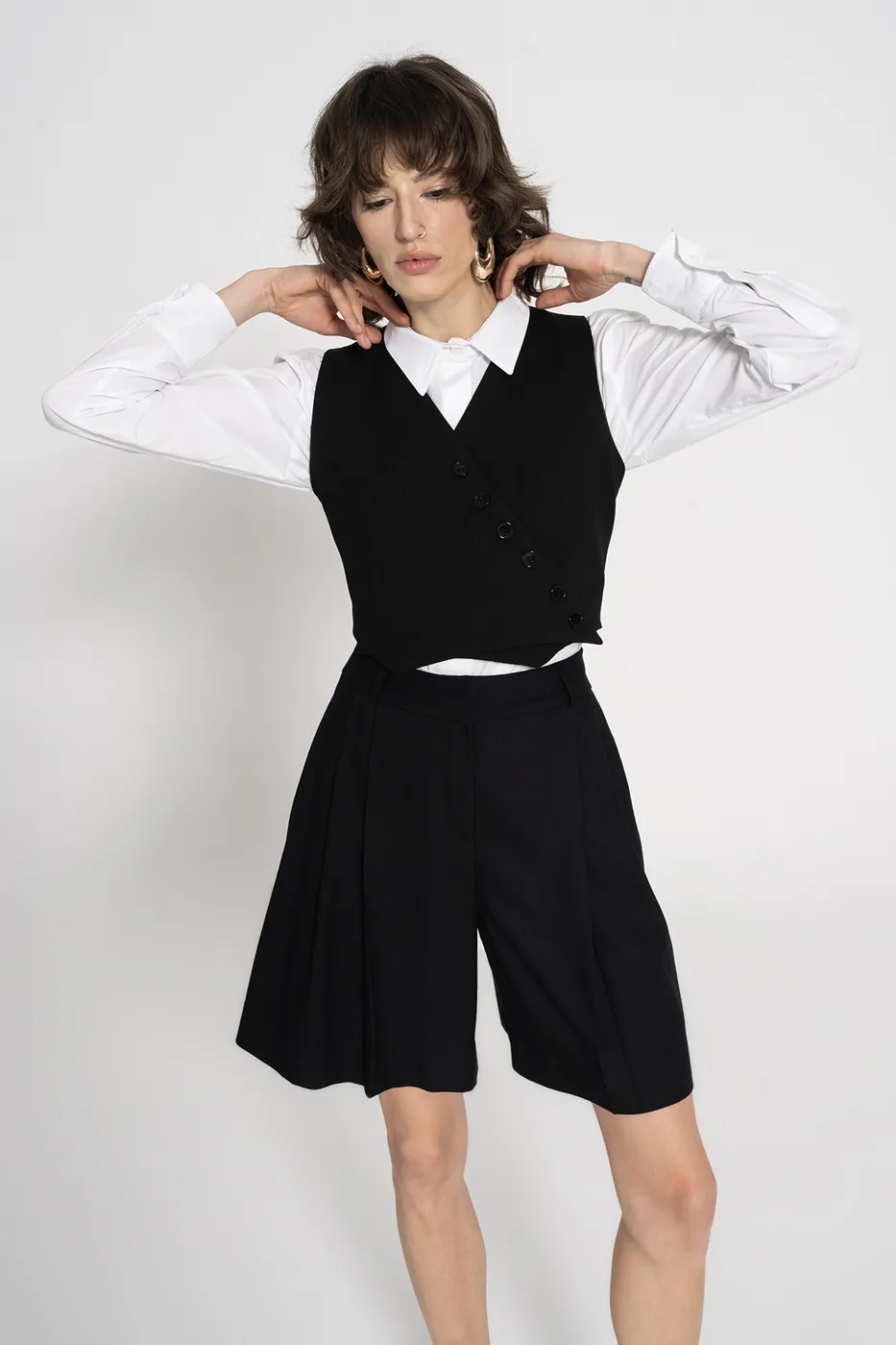 Bayan Siyah Düğmeli Yelek