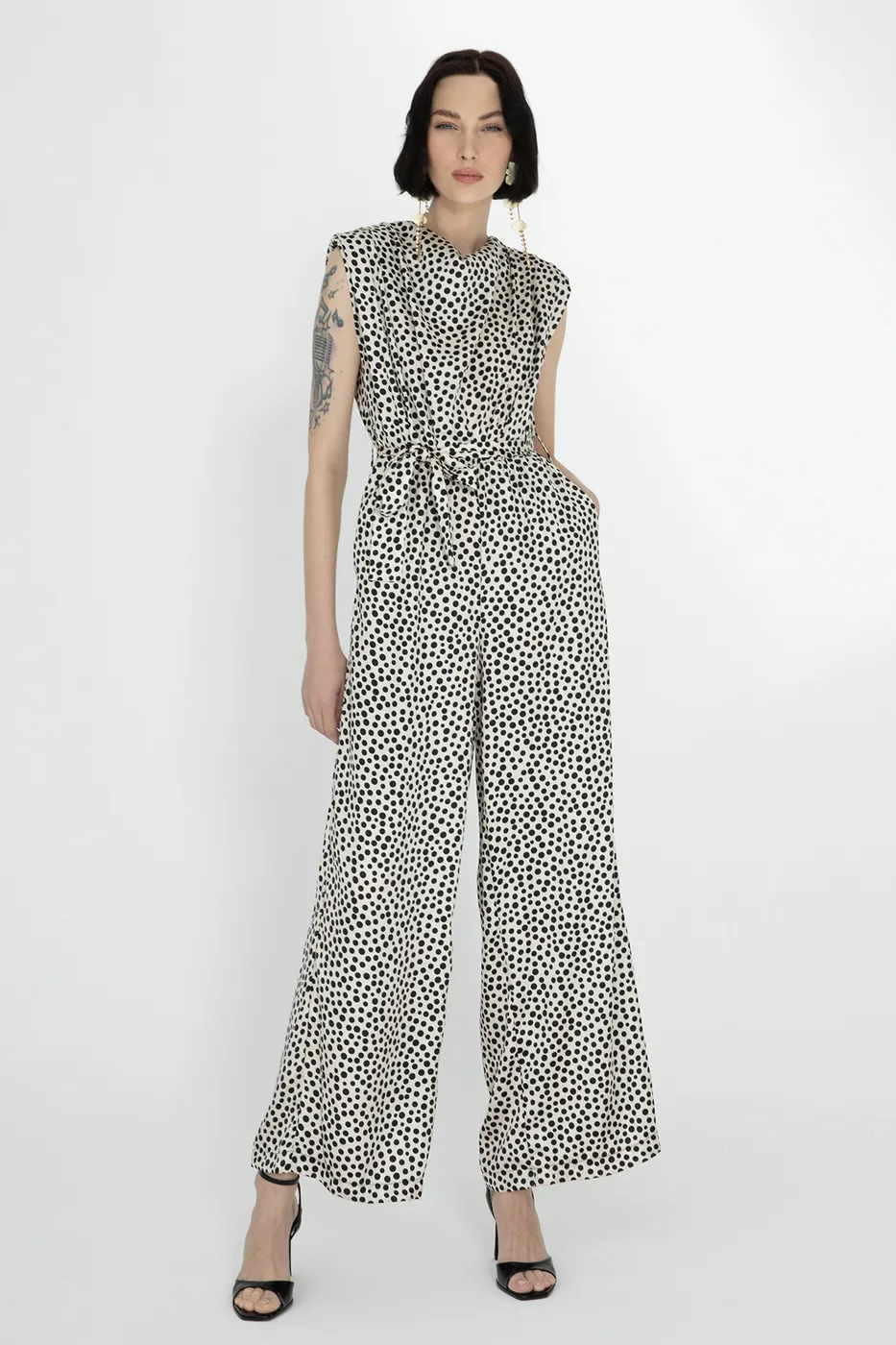 Bayan Ekru Degaje  Yakalı  Kolsuz Tulum