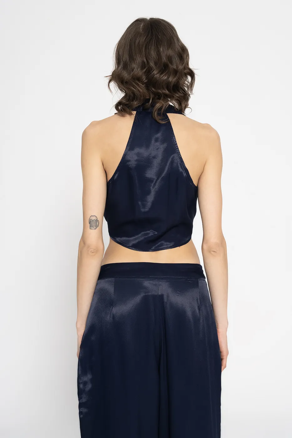 Bayan Lacivert Bağlamalı Saten Kolsuz Bluz