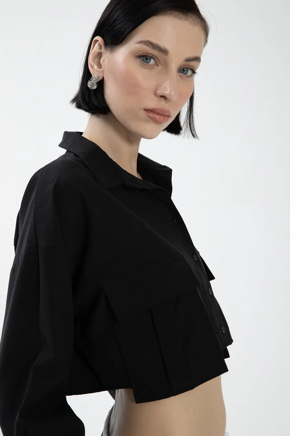 Bayan Siyah Tencel Keten Karışımlı Crop Gömlek