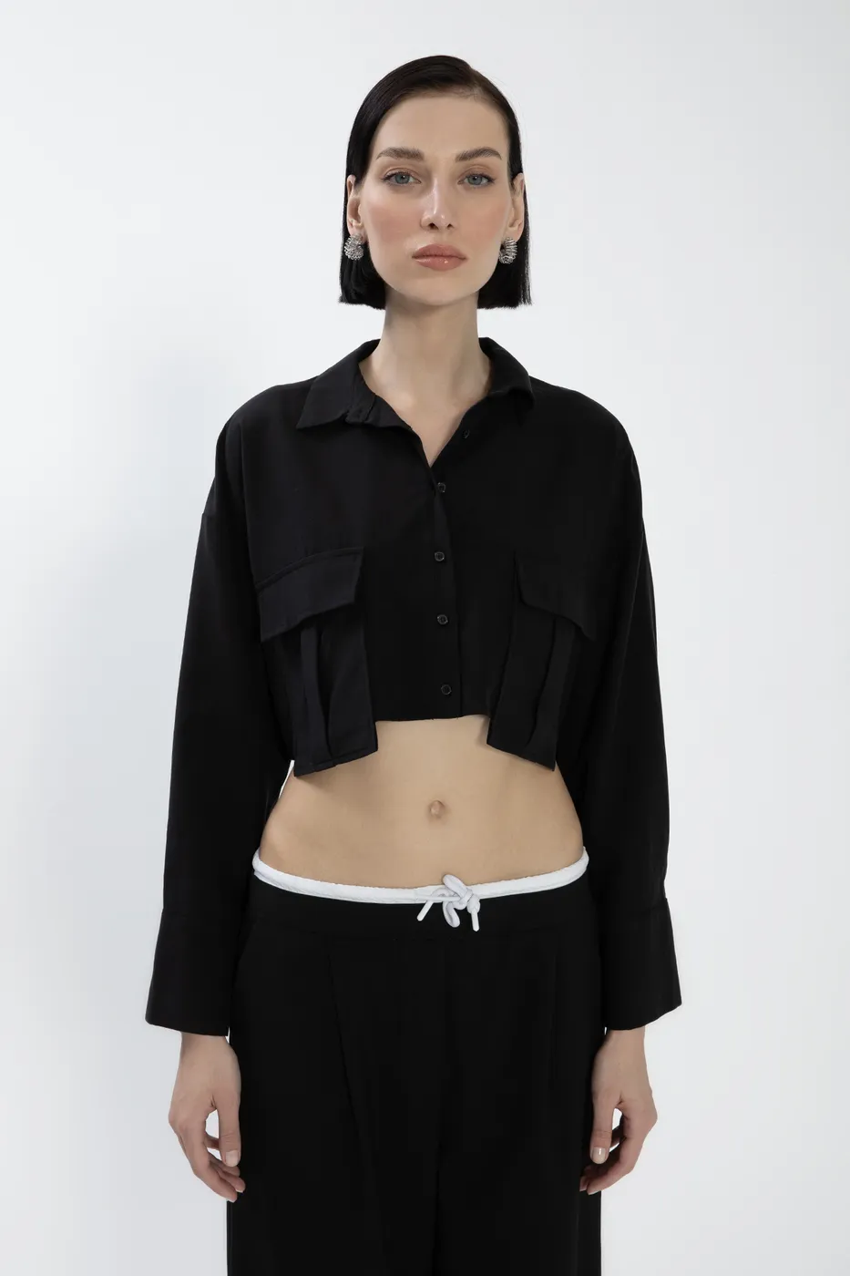 Bayan Siyah Tencel Keten Karışımlı Crop Gömlek