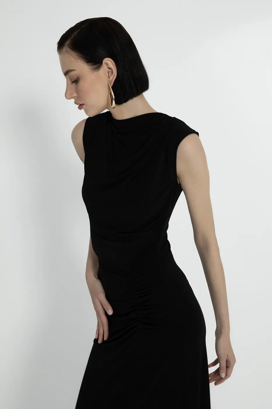 Bayan Siyah Dik Yaka Degaje Yakalı  Midi Elbise