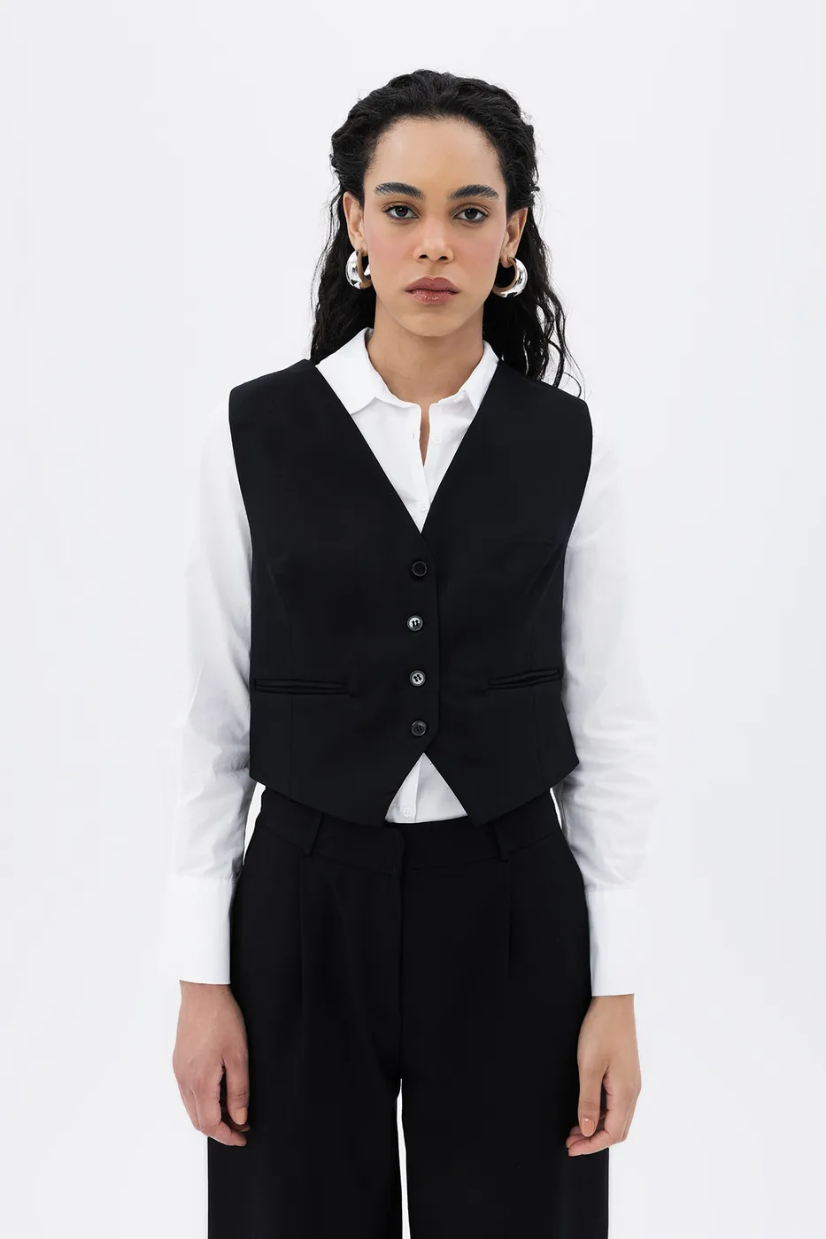 Bayan Siyah Düğmeli Fit Yelek