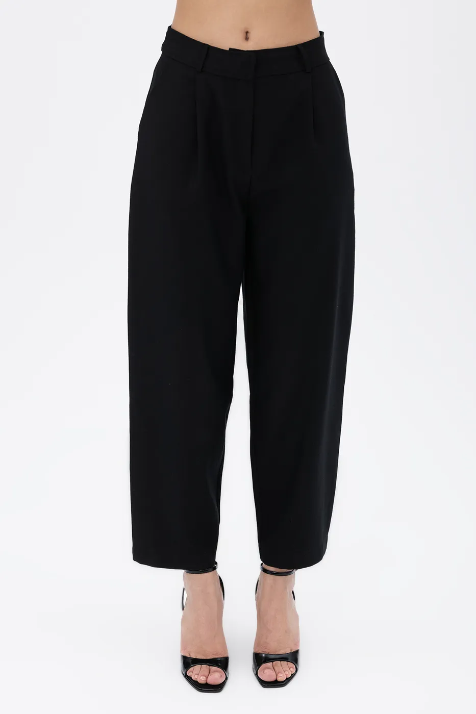 Bayan Siyah Pileli Havuç Pantolon