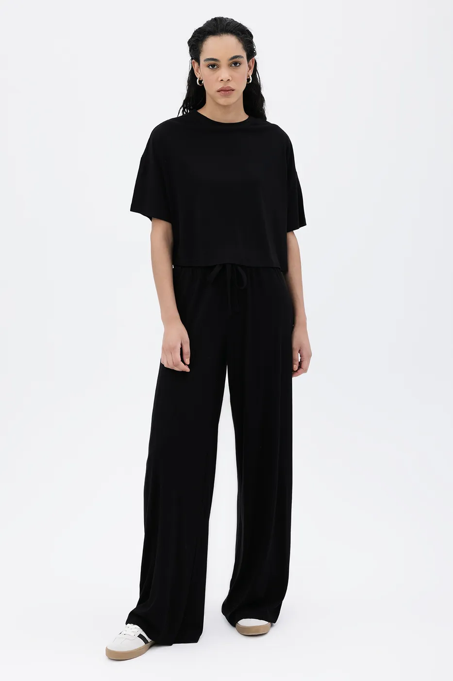 Bayan Siyah Bol Paça Pantolon